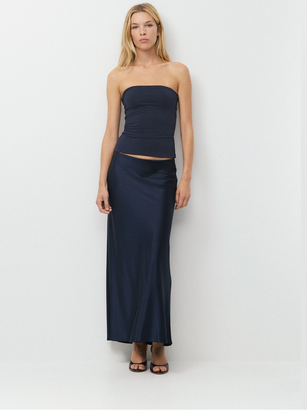 Aritzia Ten Capture Satin Skirt Size 12 NWT